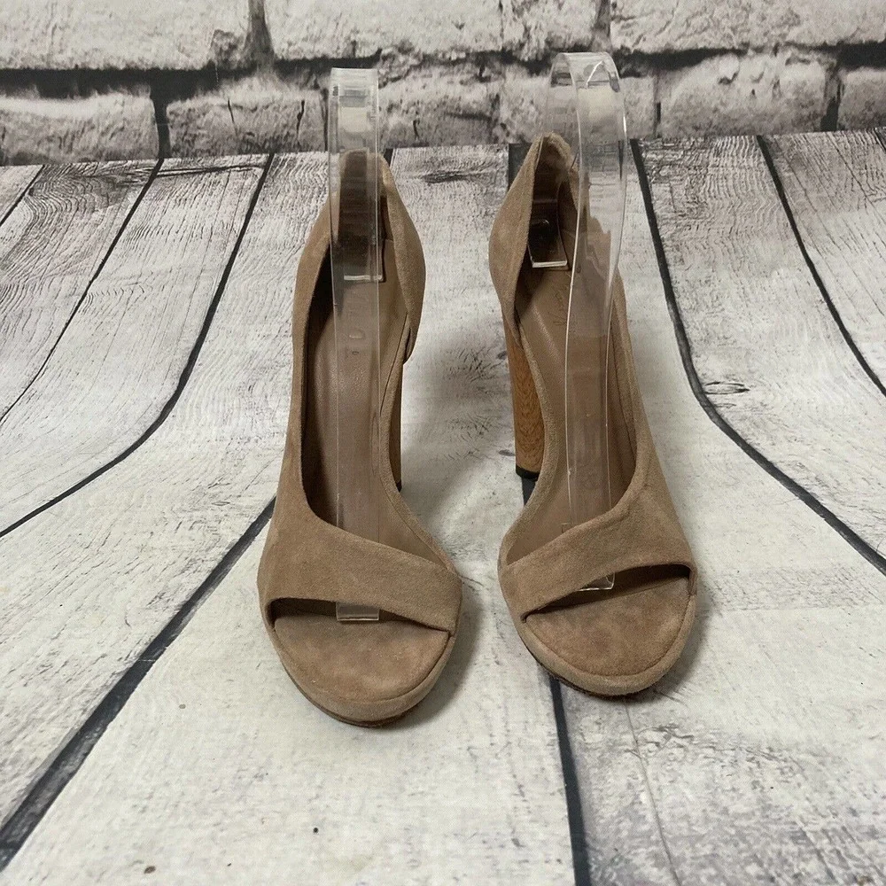 MaxAzria Beige Peep Toe‎ Jac Pump Size 6.5, 37 Made In Brazil All Leather